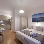 Helen's Minimal & Апартаменты *