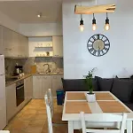 Helen's Minimal & Апартаменты *