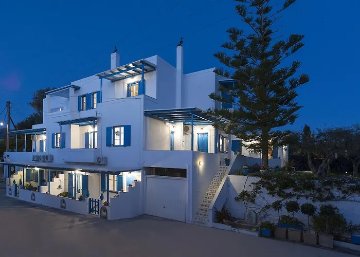 Helen's Minimal & Apartment Aliki (Paros)