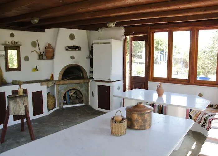 דירה Helen's Minimal & Alikí